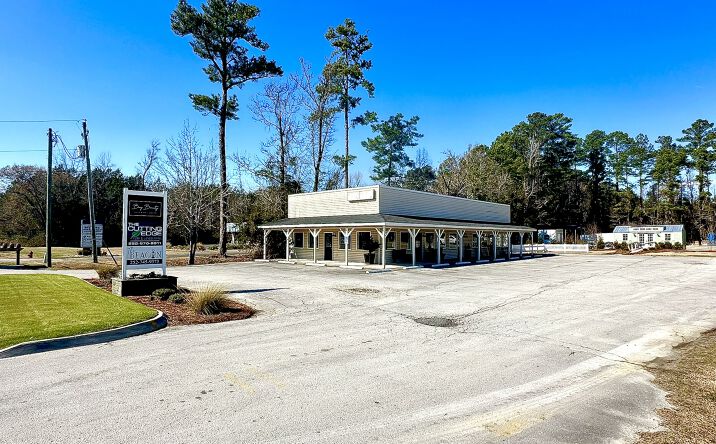 Pictures of Office, Retail property located at 618 NC-55 (Main Street), Bayboro, NC 28515 for sales - image #1