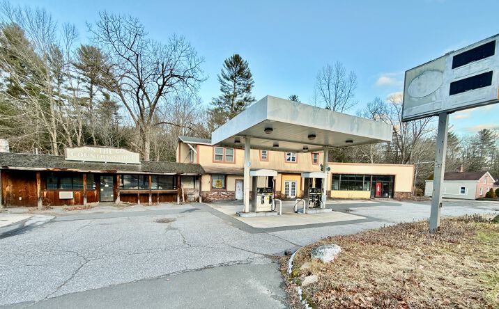 Pictures of Mixed Use, Retail property located at 128 New Hartford Rd, Barkhamsted, CT 06063 for sales - image #1