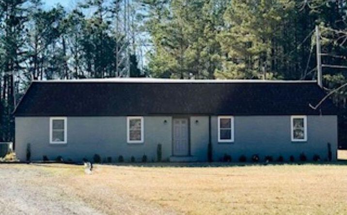 Pictures of Retail property located at 911 Parsonage St, Elizabeth City, NC 27909 for sales - image #1