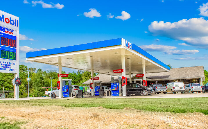 Pictures of Retail property located at 1900 West Main Street, Bartow, FL 33830 for sales - image #1