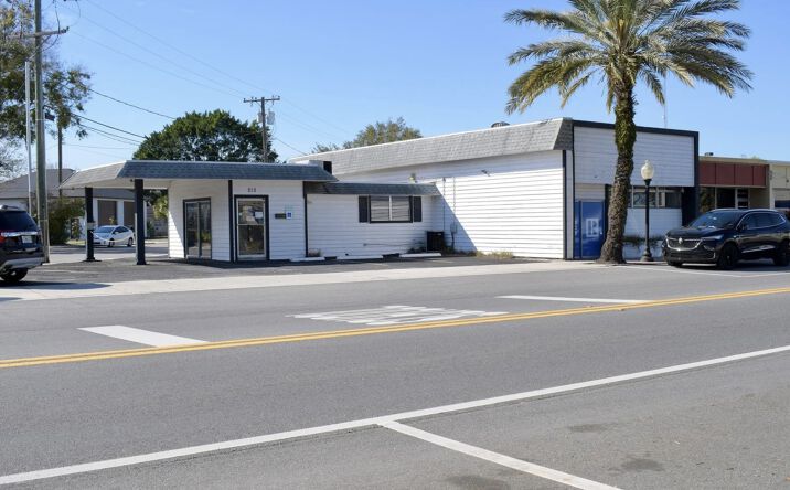 Pictures of Office, Retail property located at 212 Main Street, Auburndale, FL 33823 for sales - image #1