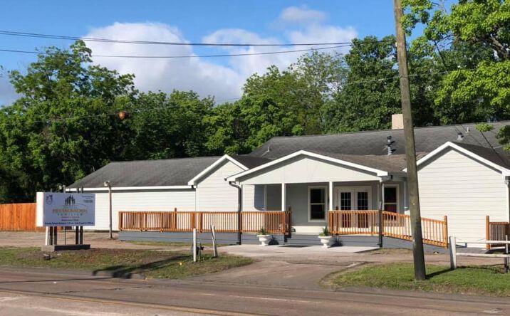 Pictures of Retail property located at 2310 Preston Ave, Pasadena, TX 77502 for sales - image #1