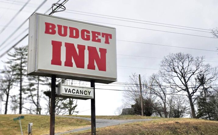 Pictures of Hospitality property located at 279 Mayberry St, Sparta, TN 38583 for sales - image #1