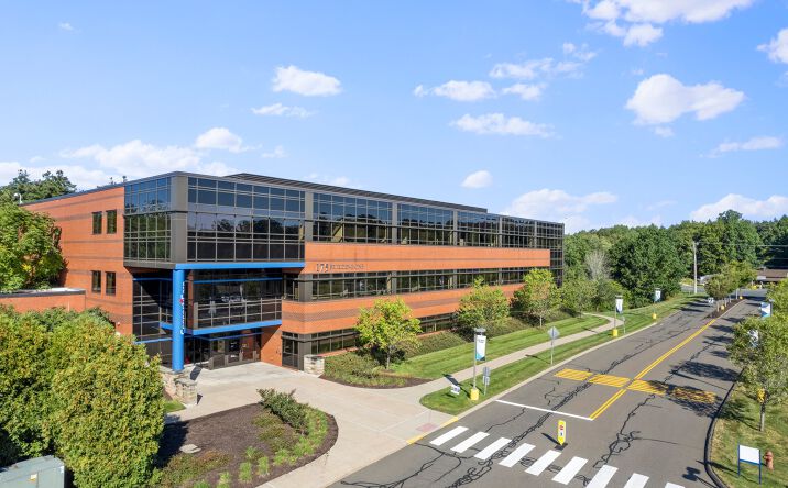 Pictures of Office property located at 175 Scott Swamp Rd, Farmington, CT 06032 for sales - image #1