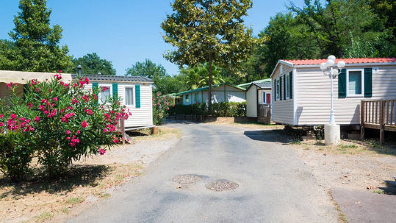 Pictures of Mobile Home Park property located at 88 1st Ave, Stratton, OH 43961 for sales - image #1
