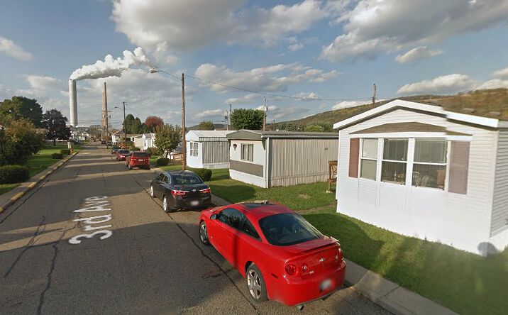 Pictures of Mobile Home Park property located at 88 1st Ave, Stratton, OH 43961 for sales - image #1