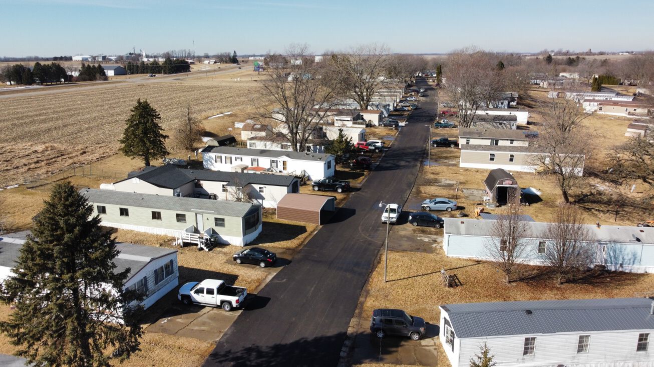 Pictures of Mobile Home Park, Multifamily property located at 3097 M&w Dr, Muscatine, IA 52761 for sales - image #1
