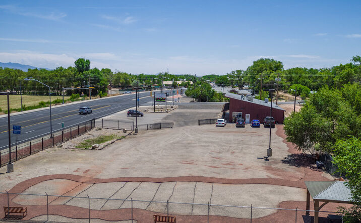 Pictures of Office, Retail property located at 2195 Bosque Farms Blvd, Bosque Farms, NM 87068 for sales - image #1