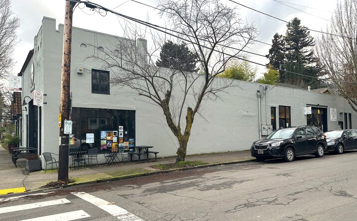 Pictures of Retail property located at 1533 NW 24th Ave, Portland, OR 97210 for sales - image #1