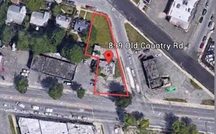 Pictures of Mixed Use property located at 899 Old Country Rd, Westbury, NY 11590 for sales - image #1