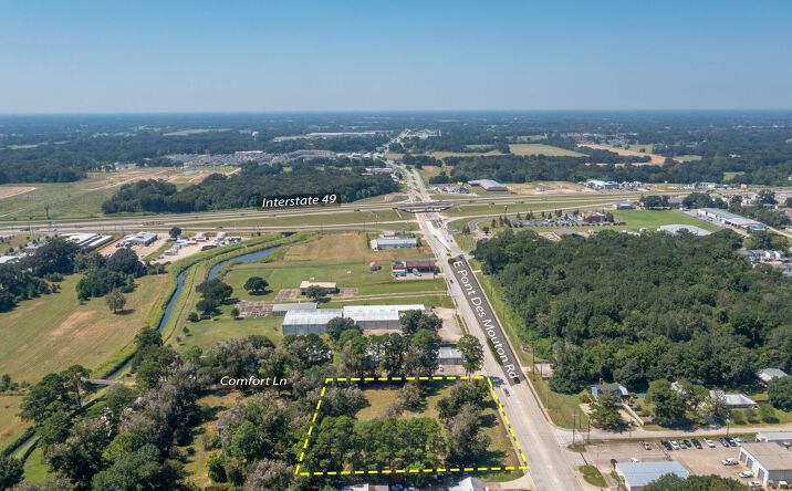 Pictures of Land property located at E Pont Des Mouton Rd, Lafayette, LA 70507 for sales - image #1