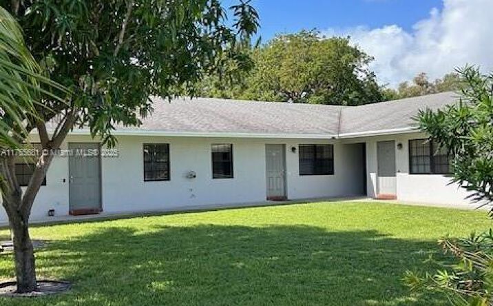 Pictures of Multifamily property located at 1099 NE 35th St, Oakland Park, FL 33334 for sales - image #1