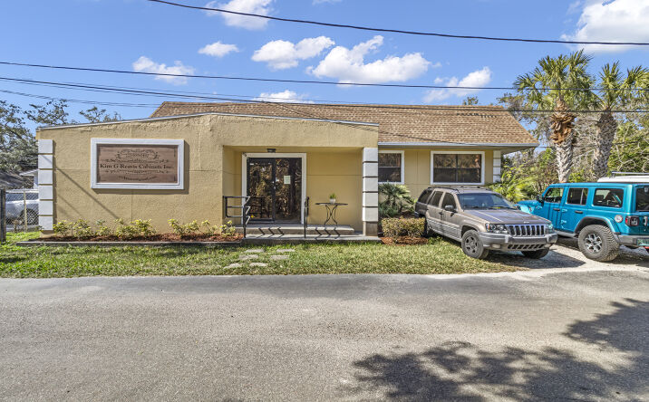 Pictures of Business for Sale property located at 7039 Jefferson St, NEW PRT RCHY, FL 34652 for sales - image #1