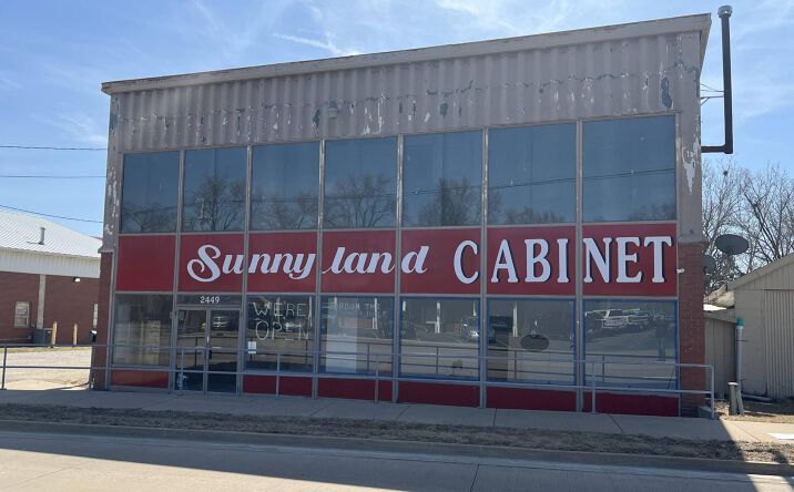 Pictures of Industrial, Mixed Use, Office, Retail property located at 2449 Washington Rd, Washington, IL 61571 for sales - image #1