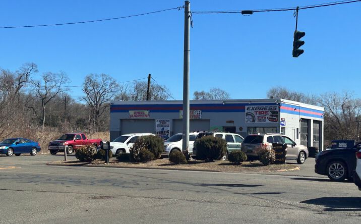 Pictures of Retail, Special Purpose property located at 253 E Main St, Branford, CT 06405 for sales - image #1