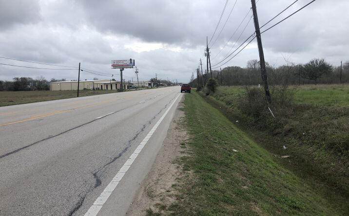 Pictures of Land property located at 3200 Main St., Pearland, TX 77581 for sales - image #1