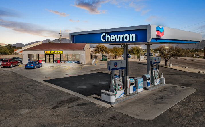 Pictures of Retail property located at 7895 E Golf Links Rd, Tucson, AZ 85730 for sales - image #1
