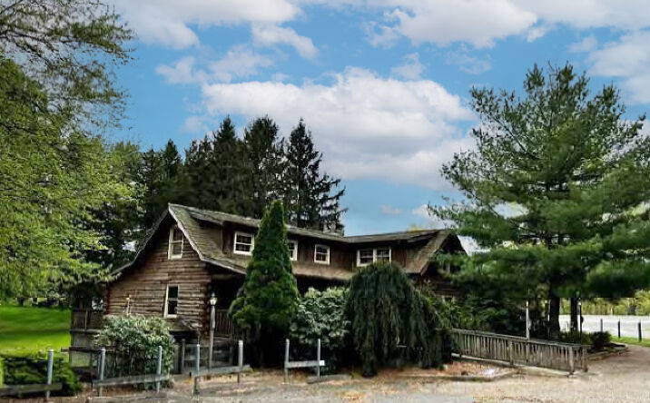 Pictures of Mixed Use property located at 1136 NJ-31, Lebanon, NJ 08833 for sales - image #1