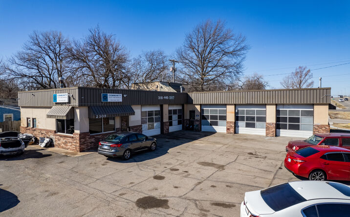 Pictures of Industrial property located at 2309 E Mount Vernon St, Wichita, KS 67211 for sales - image #1