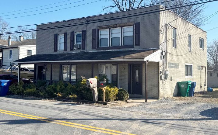 Pictures of Multifamily property located at 212 Beaver Rd, Harrisburg, PA 17112 for sales - image #1