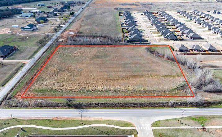 Pictures of Land property located at SW 59th & County Line, Mustang, OK 73064 for sales - image #1
