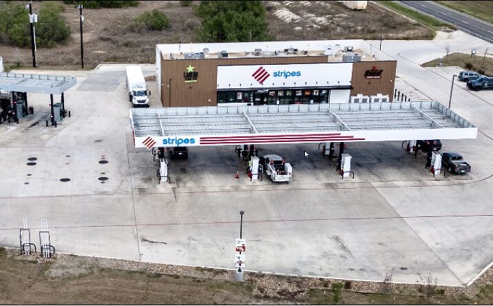 Pictures of Retail property located at 19525 McDonald St, Lytle, TX 78052 for sales - image #1