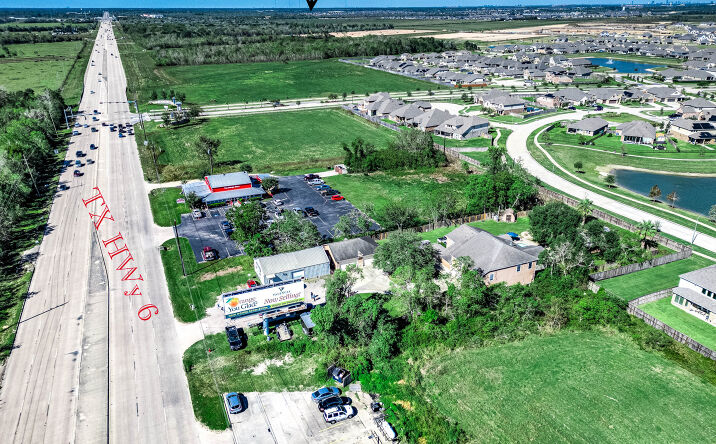 Pictures of Mixed Use, Office, Retail property located at 19005 Morris Ave, Manvel, TX 77578 for sales - image #1