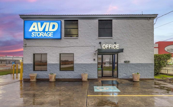 Pictures of Self Storage property located at 3863 FM 528 Rd, Alvin, TX 77511 for sales - image #1