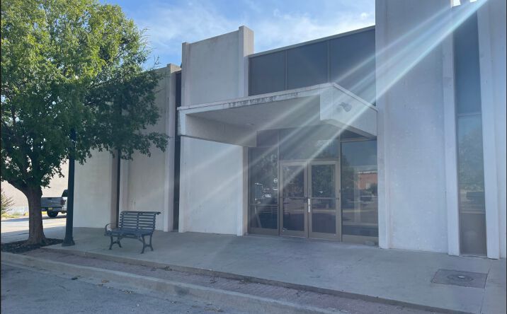 Pictures of Industrial property located at 215 N Bell Ave, Shawnee, OK 74801 for sales - image #1