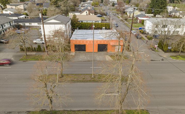 Pictures of Industrial property located at 6739 SE Powell Blvd, Portland, OR 97206 for sales - image #1