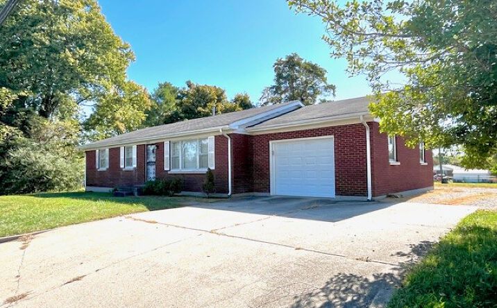 Pictures of Mixed Use property located at 2031 N Mulberry St, Elizabethtown, KY 42701 for sales - image #1