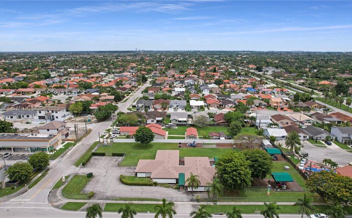 Pictures of Retail, Special Purpose property located at 132 ave SW bird rd, Miami, FL 33175 for sales - image #1
