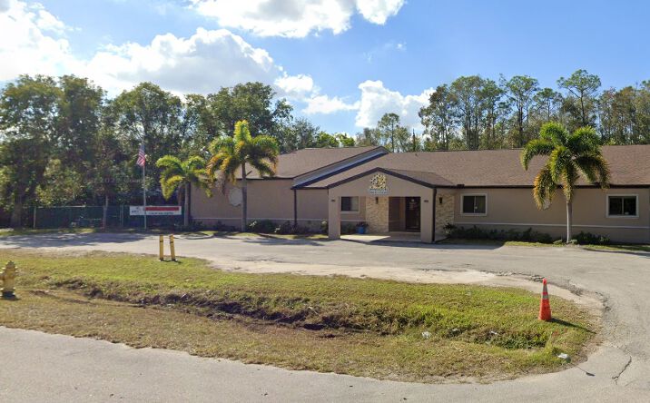 Pictures of Office property located at 13410 Shire Ln, Fort Myers, FL 33912 for sales - image #1
