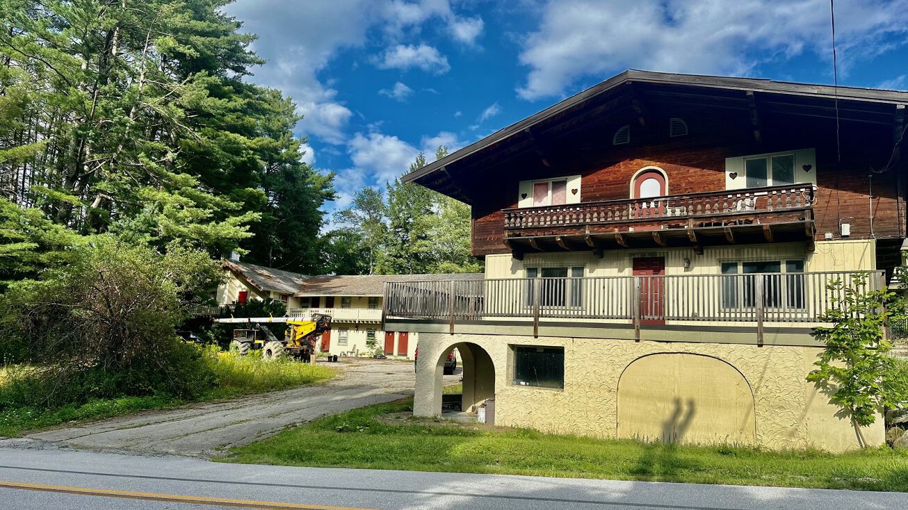 Pictures of Hospitality property located at 441 Magic Mountain Access Rd, Londonderry, VT 05148 for sales - image #1