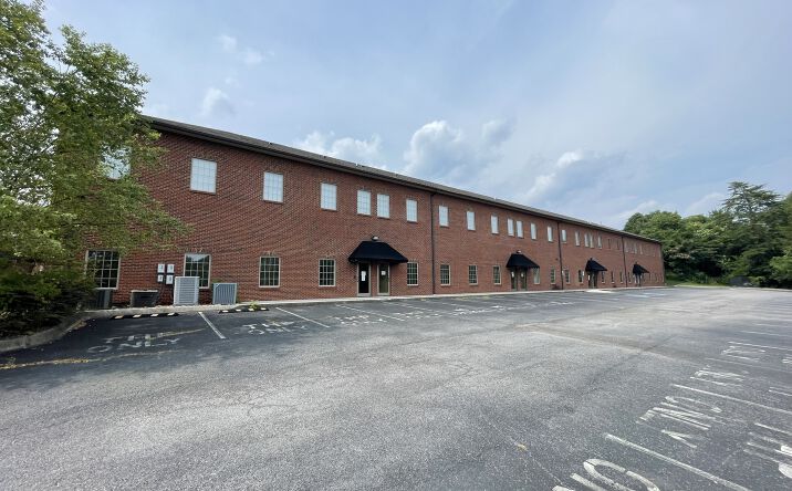 Pictures of Office property located at 430 Montbrook Lane Knoxville, Tn #102, Knoxville, TN 37919 for sales - image #1