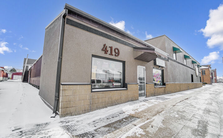Pictures of Industrial, Mixed Use property located at 413-419  N Main St, Findlay, OH 45840 for sales - image #1