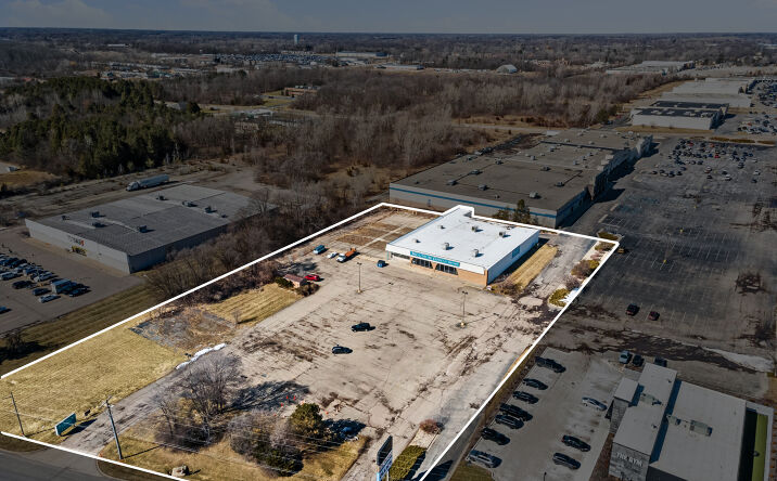Pictures of Office, Retail property located at 5054 Miller Rd, Flint, MI 48507 for sales - image #1