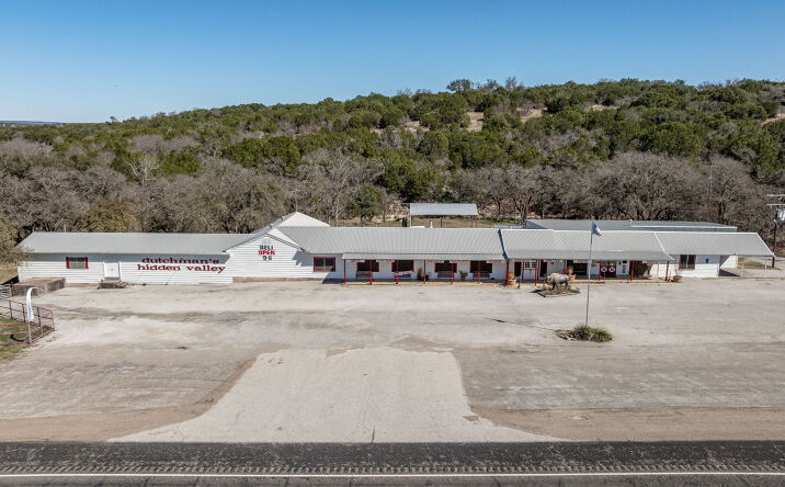 Pictures of Business for Sale, Retail property located at 3408 US-281, Hamilton, TX 76531 for sales - image #1