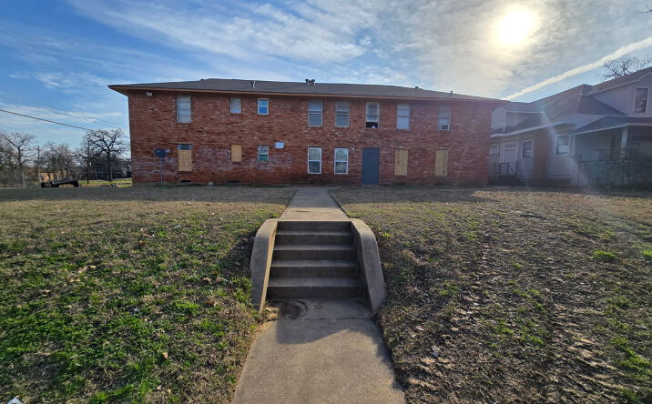 Pictures of Multifamily property located at 722 N Marsalis Ave, Dallas, TX 75203 for sales - image #1