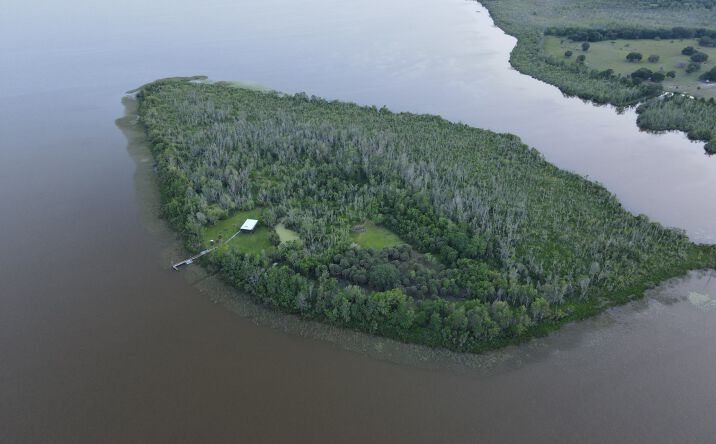 Pictures of Land, Mixed Use, Special Purpose property located at 6001 Bird Island Dr, Lady Lake, FL 32159 for sales - image #1
