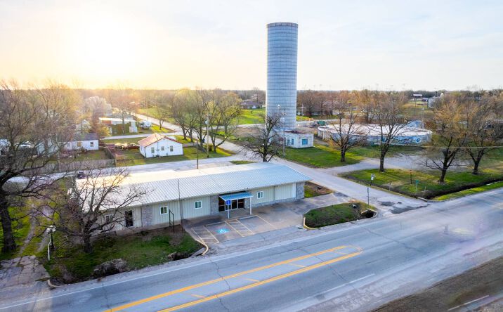 Pictures of Office property located at 123 Ash St., Nowata, OK 74048 for sales - image #1
