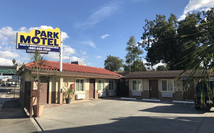 Pictures of Hospitality property located at 821 Golden State Ave, Bakersfield, CA 93301 for sales - image #1