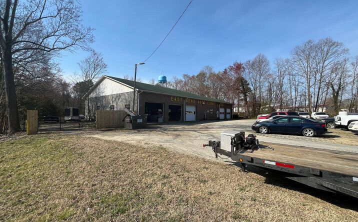 Pictures of Retail property located at 136 E NC 67 Highway Byp East Bend, East Bend, NC 27018 for sales - image #1