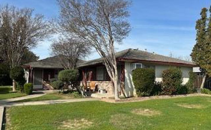 Pictures of Multifamily property located at 1913 W Mendocino Ave, Stockton, CA 95204 for sales - image #1