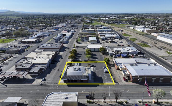 Pictures of Office property located at 65 W Olive Ave, Porterville, CA 93257 for sales - image #1