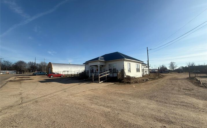 Pictures of Retail, Land property located at 411 Cedar St, Kennett, MO 63857 for sales - image #1