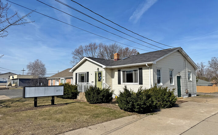 Pictures of Office property located at 1438 W 38th St, Erie, PA 16508 for sales - image #1