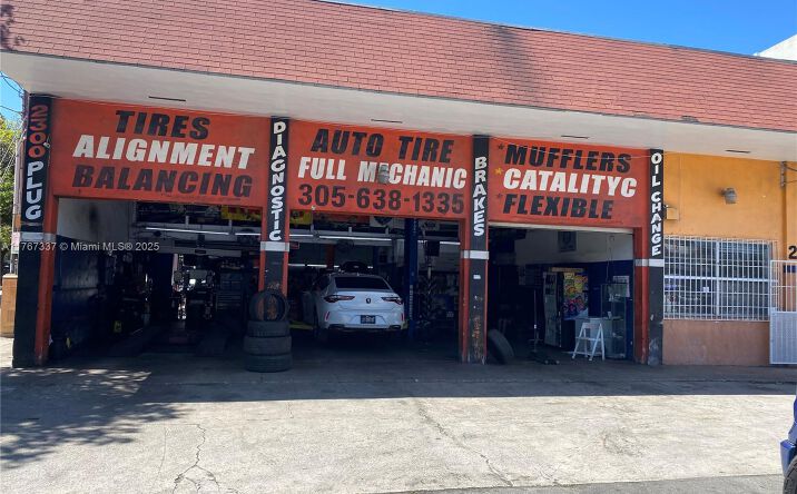 Pictures of Business for Sale, Retail property located at 2300 NW 17th St, Miami, FL 33142 for sales - image #1