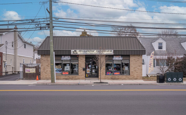 Pictures of Retail property located at 1012 McBride Ave, Woodland Park, NJ 07424 for sales - image #1