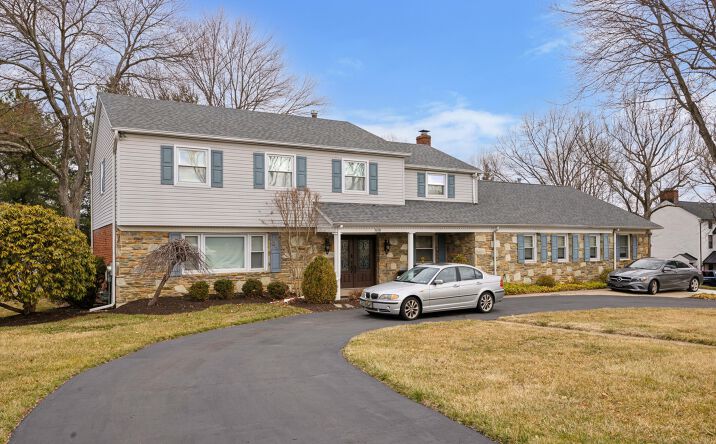 Pictures of Mixed Use, Multifamily, Office property located at 3658 Chimney Swift Dr, Huntingdon Valley, PA 19006 for sales - image #1